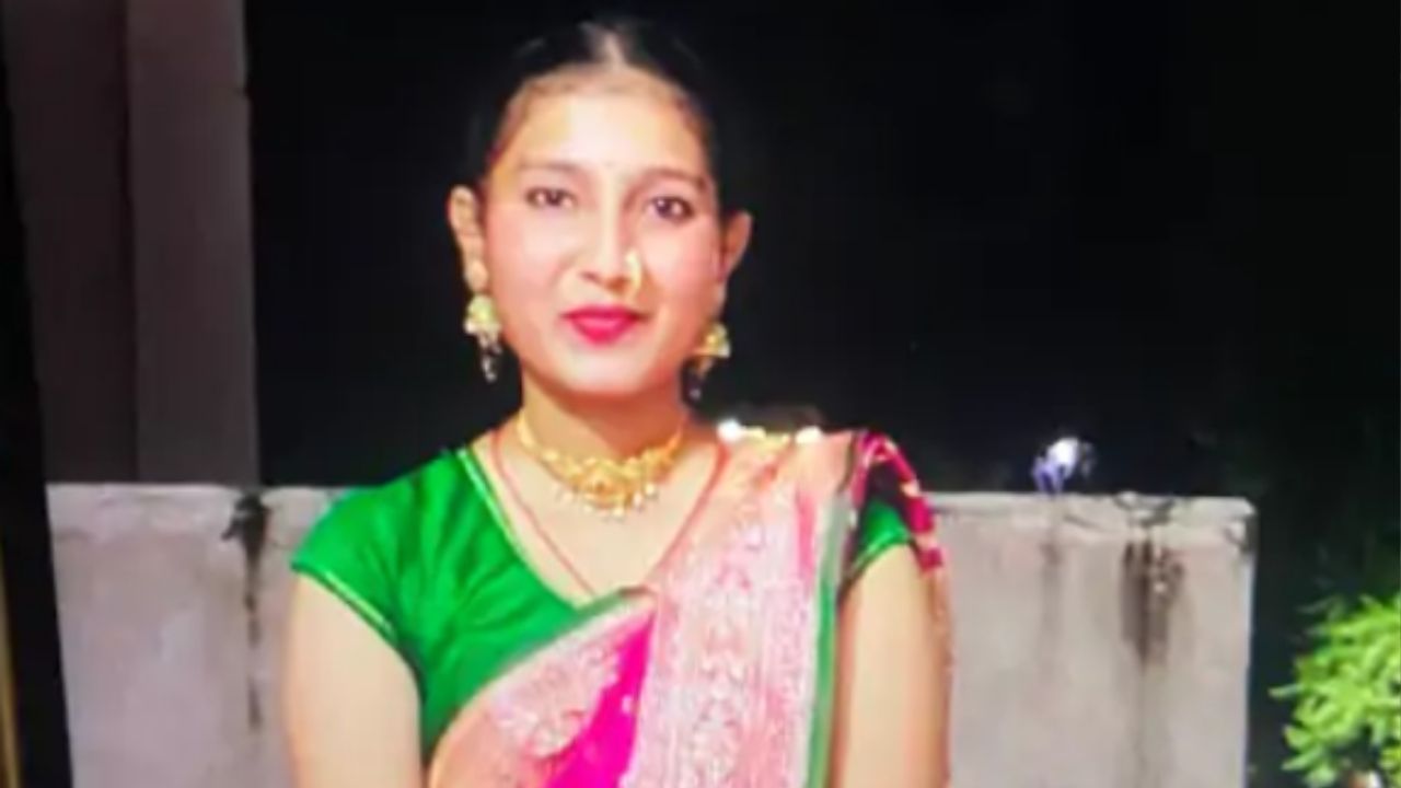 A young woman died after falling from the roof