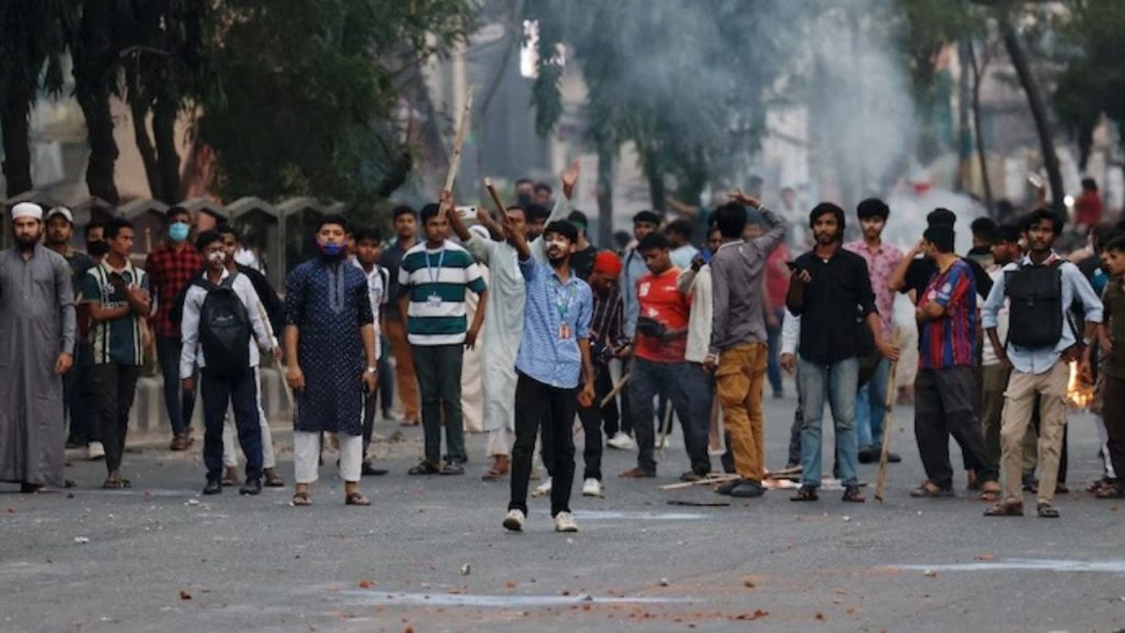 Violent mob in Bangladesh (File Photo)