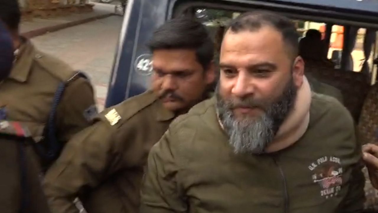 Irani gang leader raju Irani described himself as a property dealer