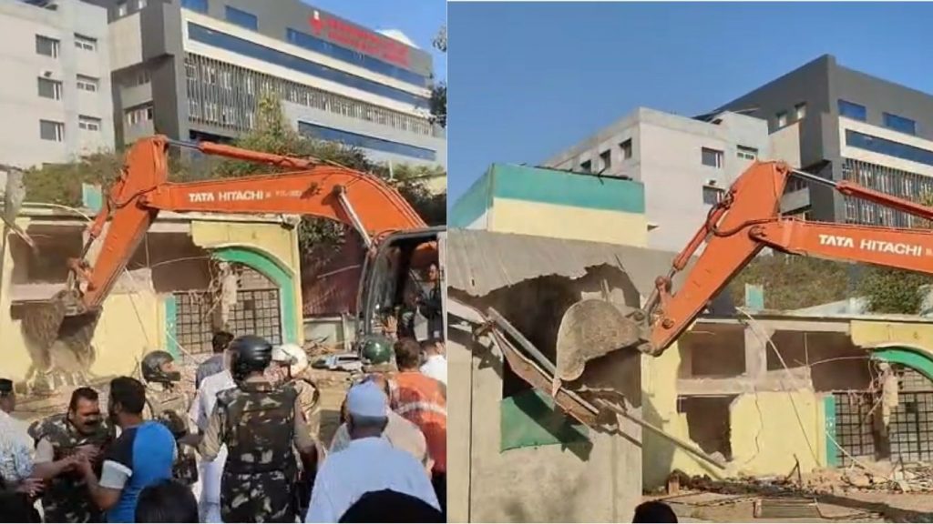 Bulldozers enter mosque premises in Indore
