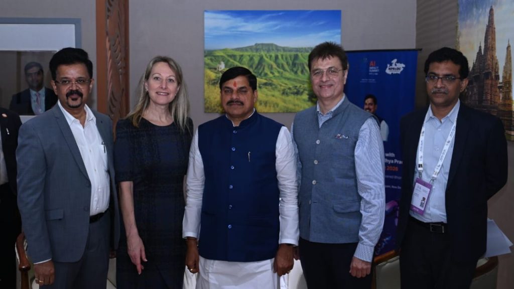 CM Mohan Yadav met investors at the AI Summit.