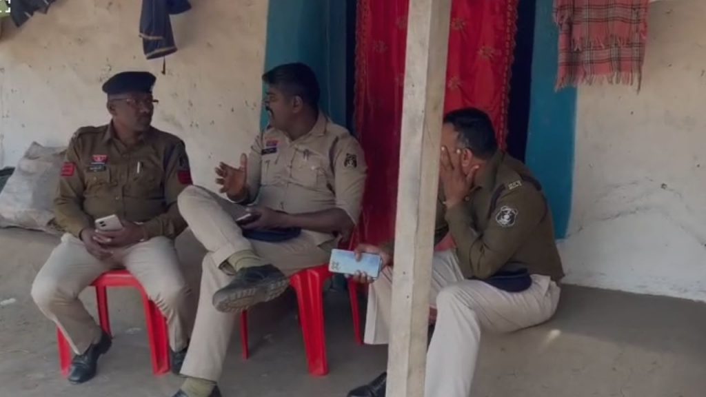 clash of two groups over burial of a body in Durg police controlled situation