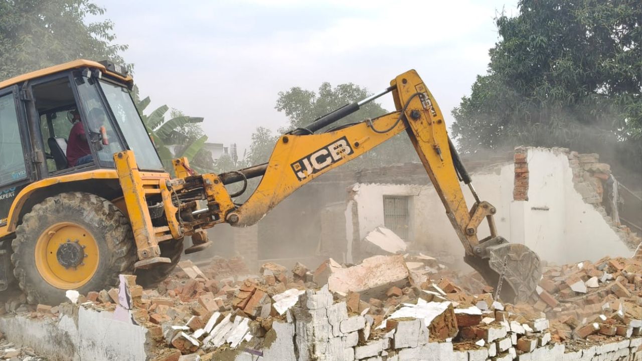 Ambikapur bulldozer action