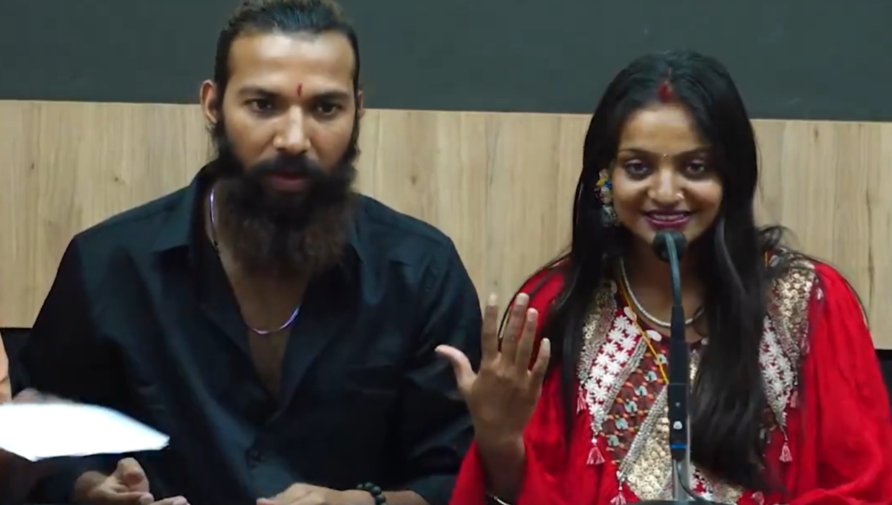 Mahakumbh Viral Girl Monalisa Wedding Husband