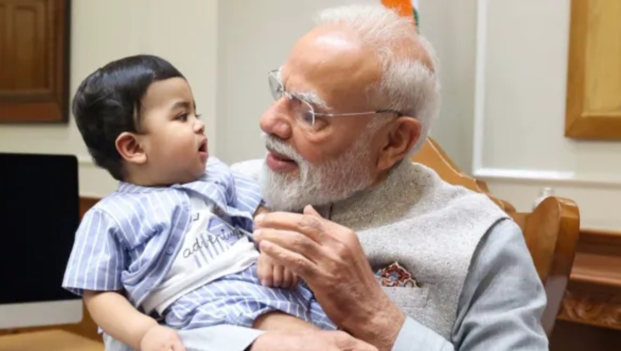 PM Modi With Ommy