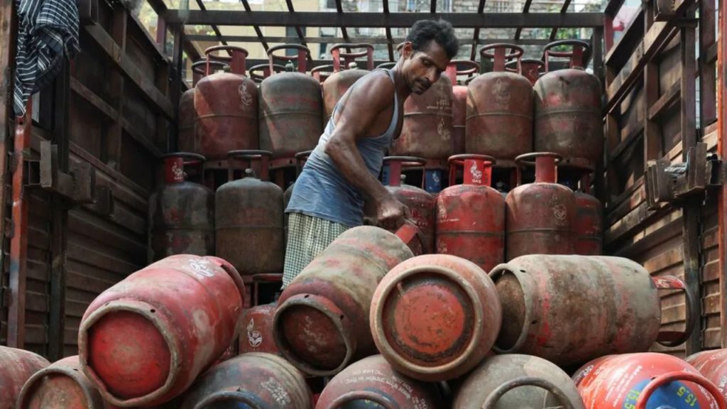 LPG Cylinder Ban at Godown