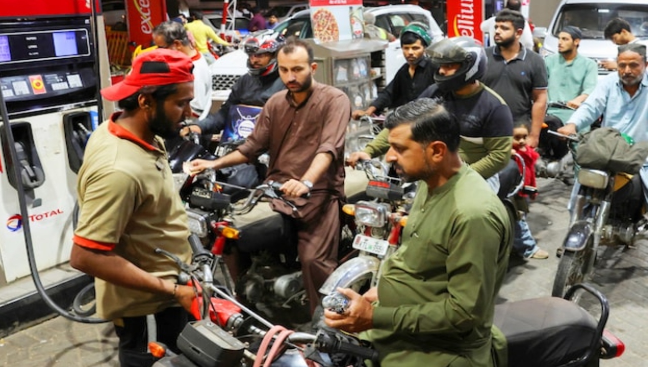 Striate Off Hormuz effect On Pakistan Petrol Diesel Rates