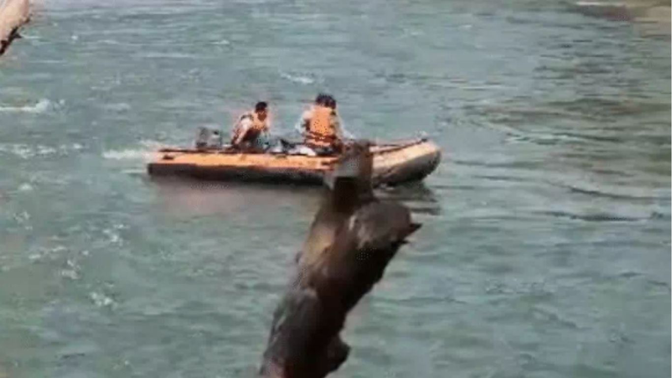 Two Youths Drown in Narmada River