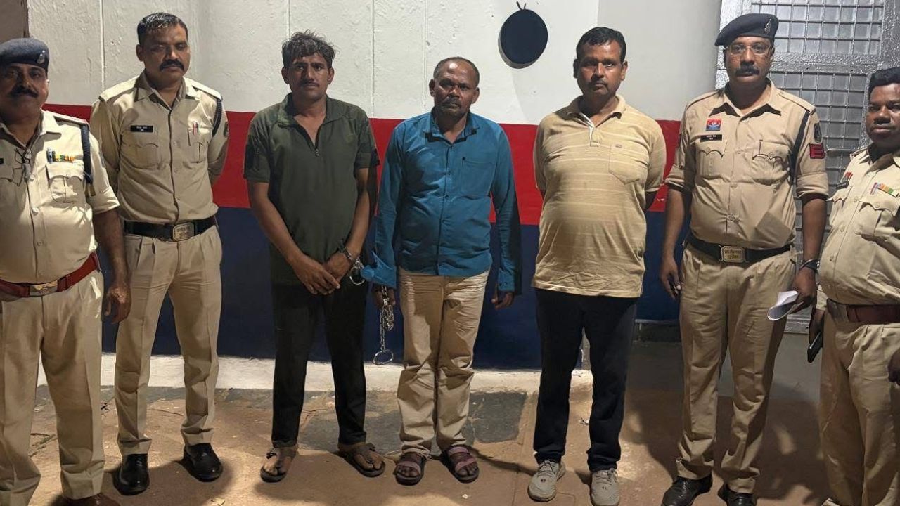 Durg Illegal opium cultivation case, accused Vinayak Tamrakar arrested