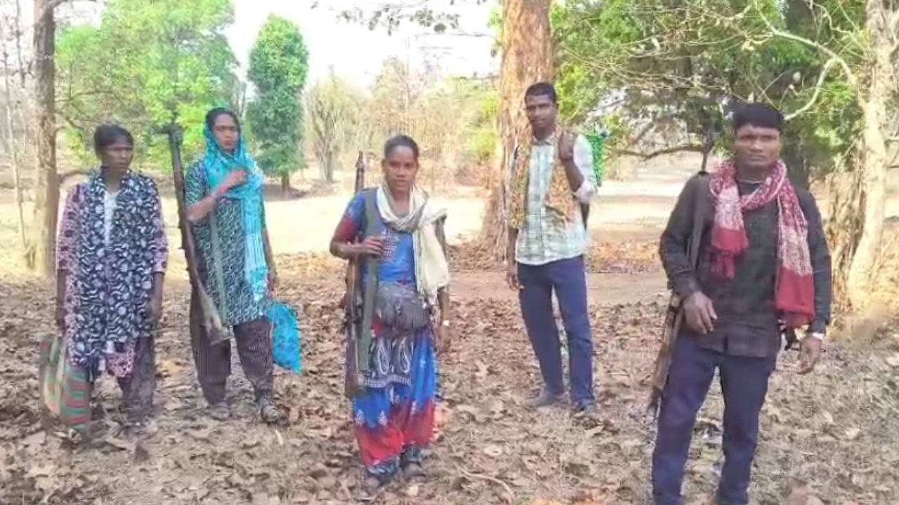 kanker 5 naxals surrender before deadline