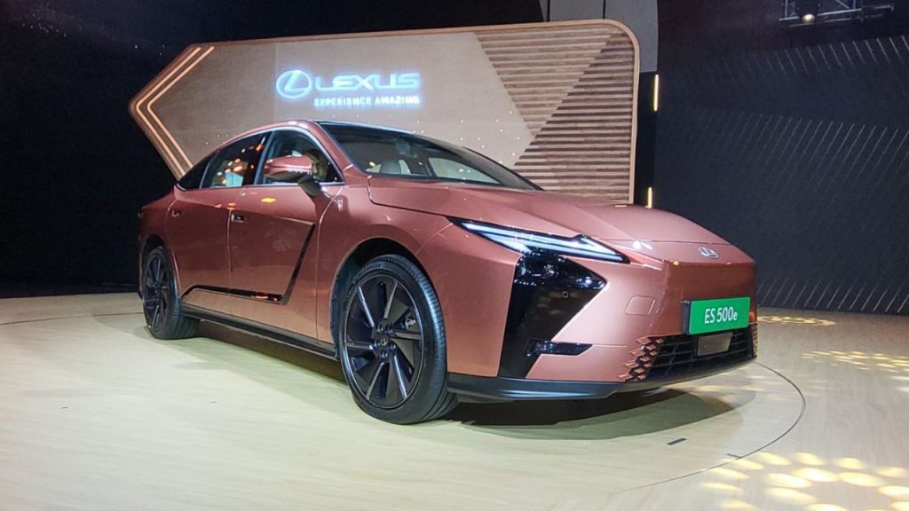 lexus es 500e car