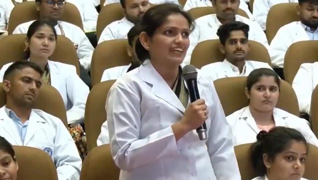 yogi Adityanath nursing officers appointment Sharima Siddiqui