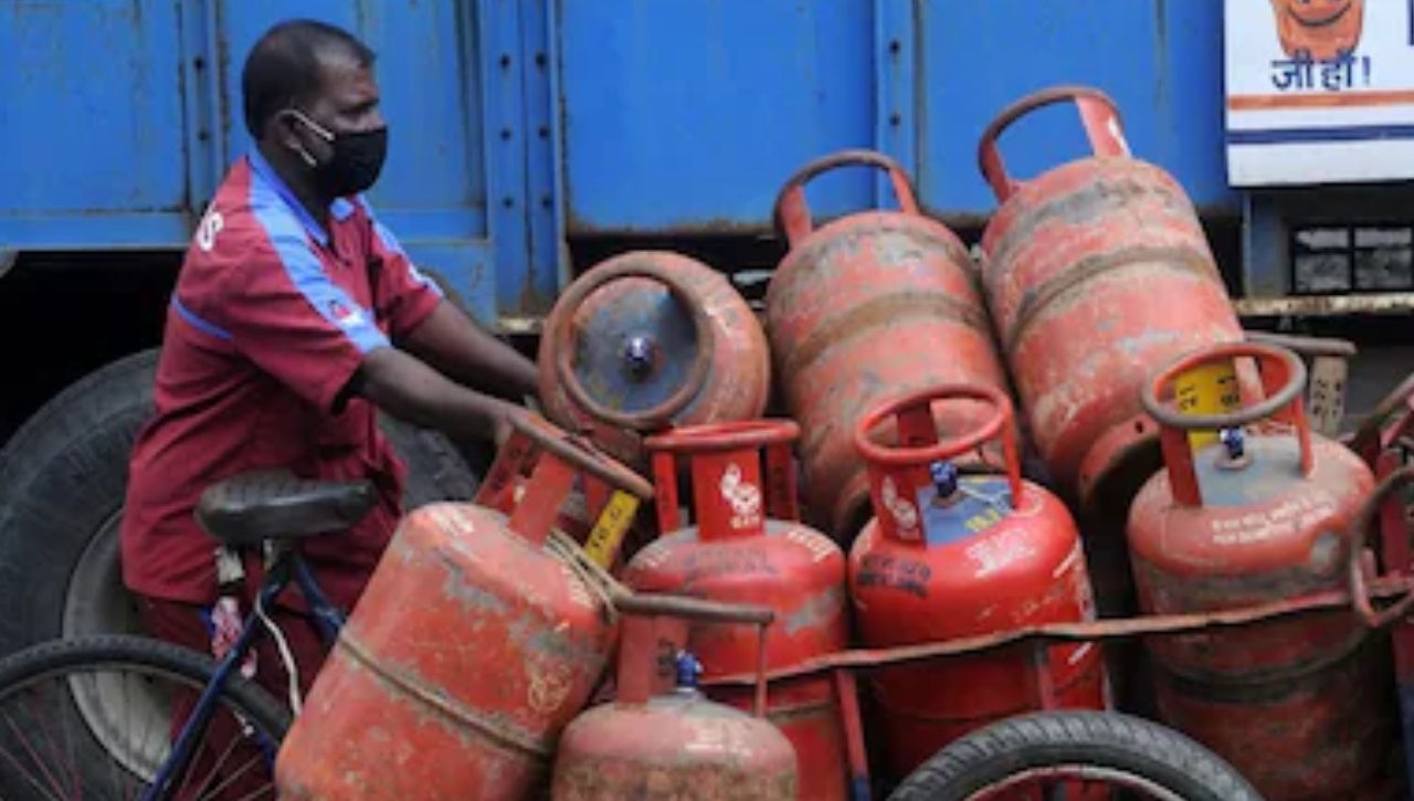 How to surrender LPG Cylinder