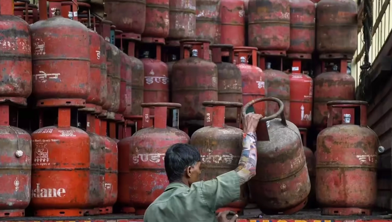 LPG Crisis Ambedkarnagar