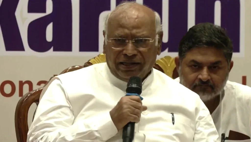 Mallikarjun Kharge On PM Modi