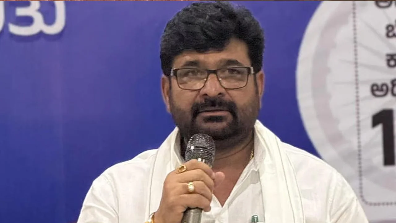 व‍िधायक विनय कुलकर्णी