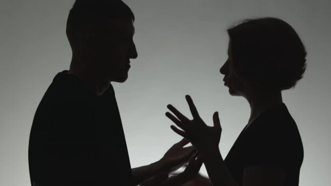 Bengaluru husband wife issue biwi said her husband make physical relation with friends viral news