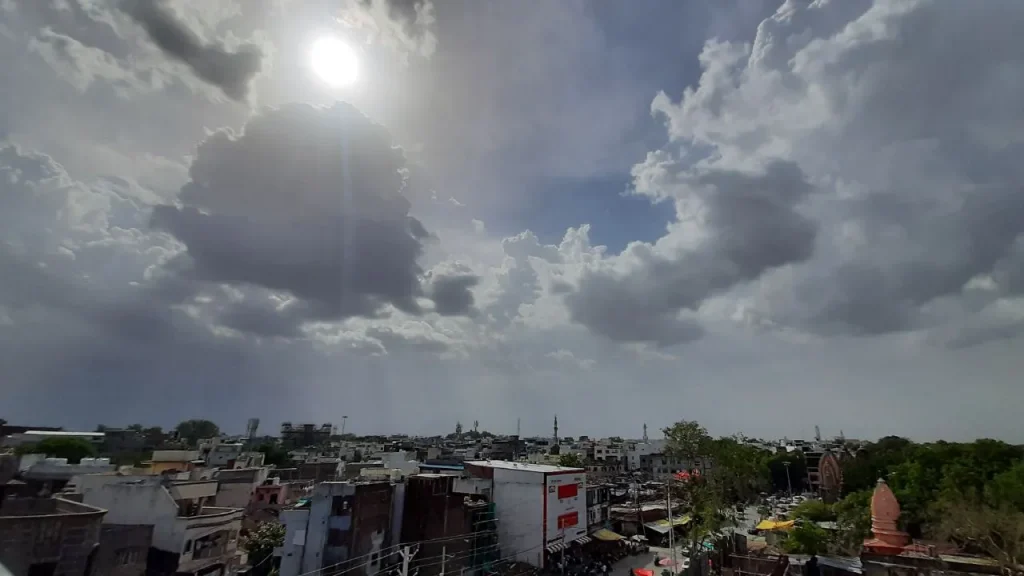 MP Weather update 20 districts rainfall alert 30 april weather report imd