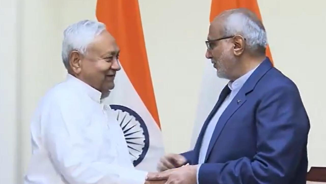 nitish Kumar With CP radha Krishanan