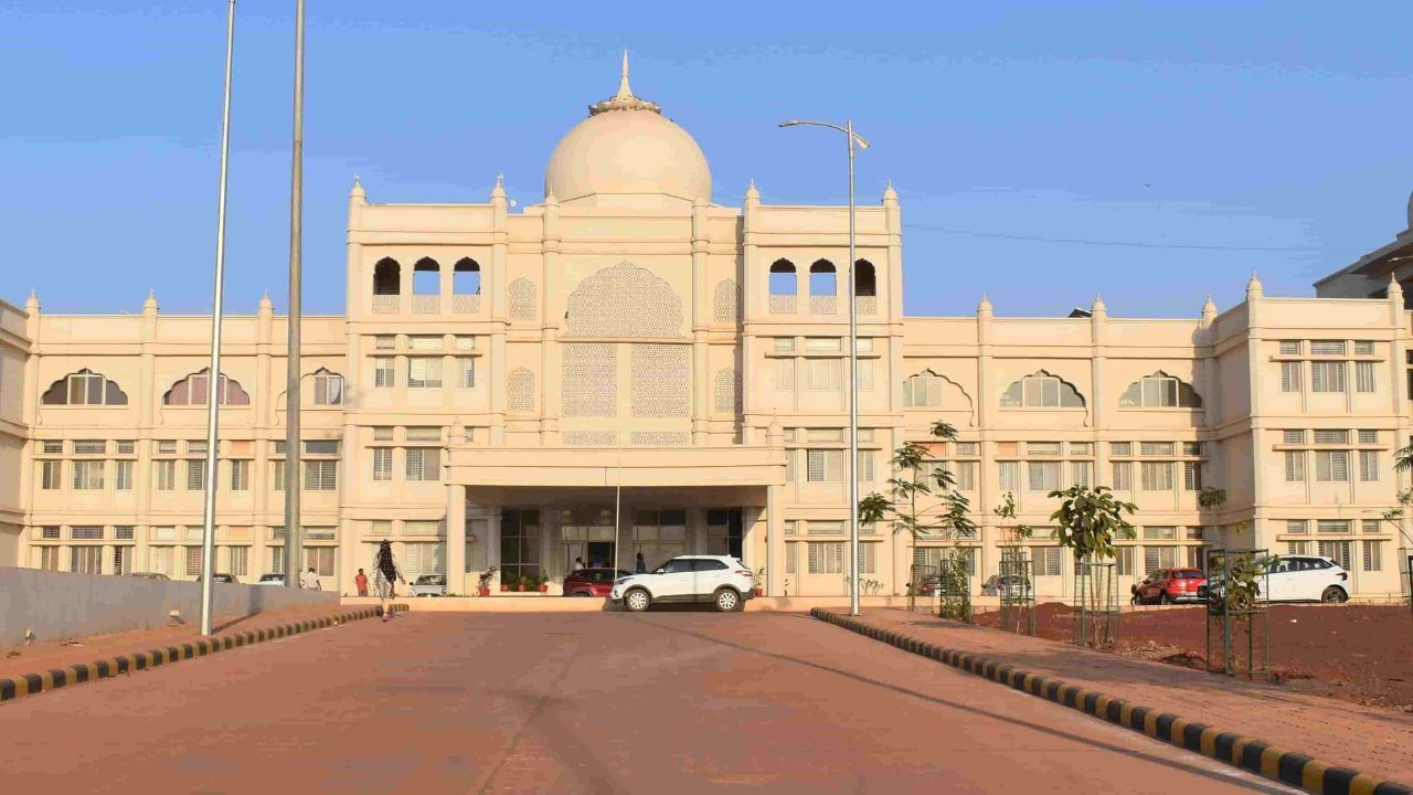 Shivpuri medical college
