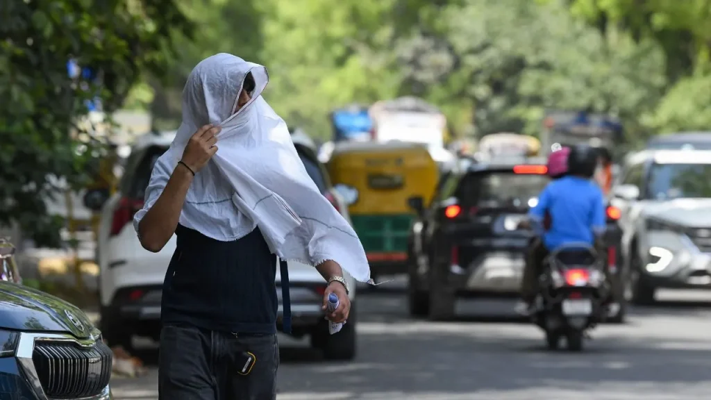mp-weather-temperature-crosses-43-heatwave-alert
