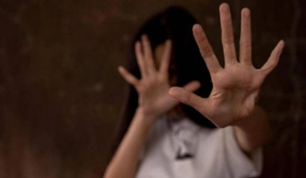 DU Student rape iN lucknow