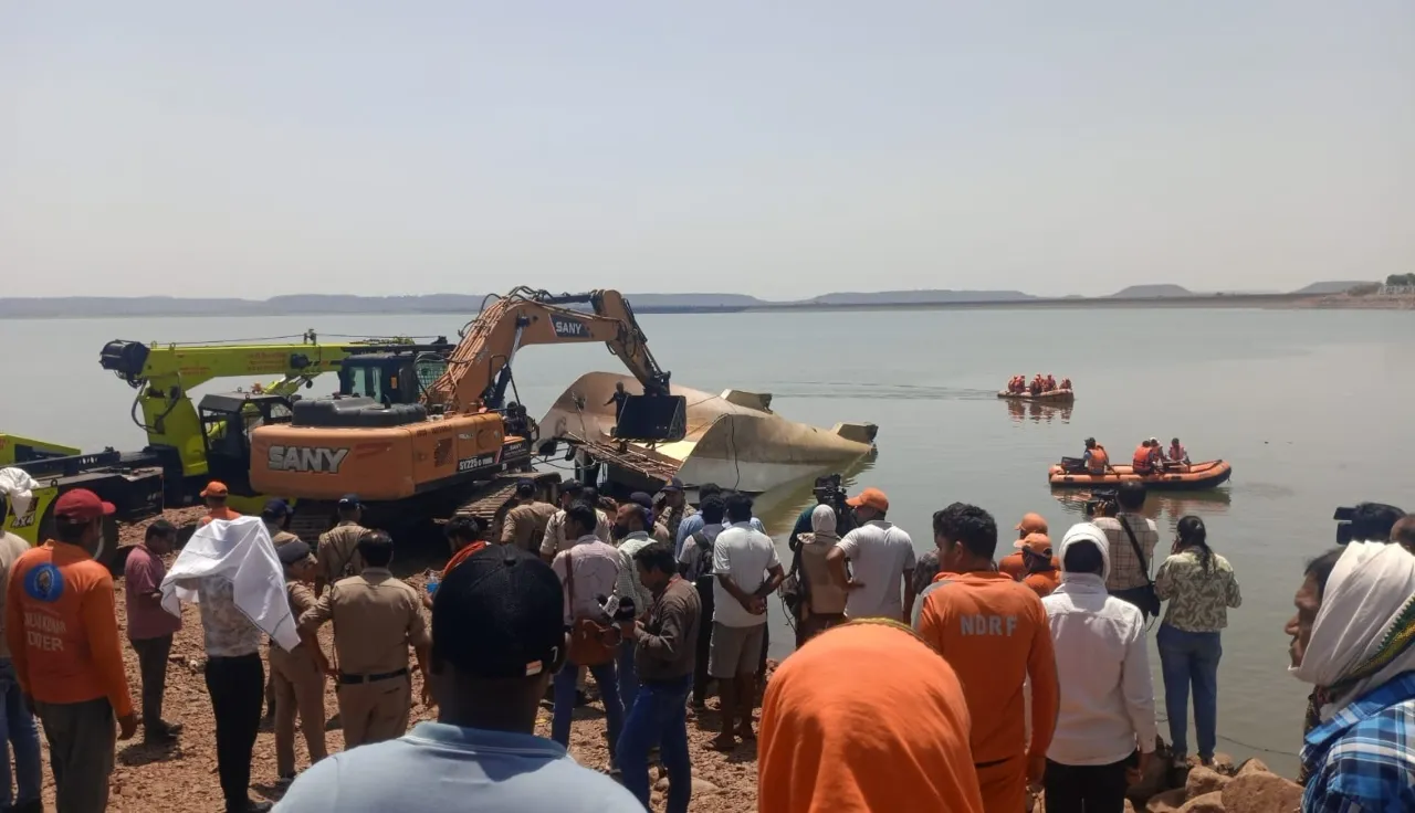 Jabalpur Cruise Incident