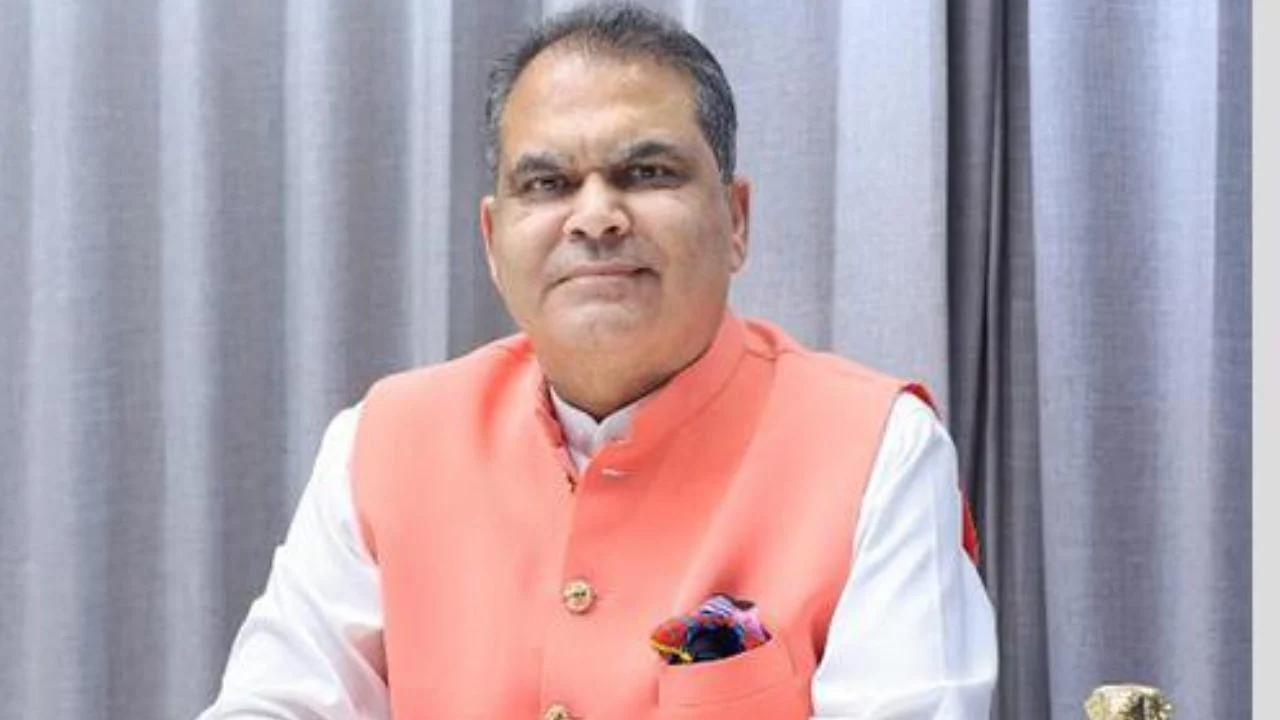 मंत्री संजीव अरोड़ा