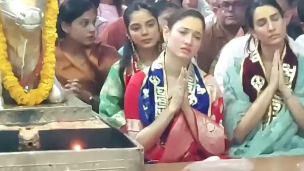 Actress Tamanna Bhatia was seen immersed in the devotion of Mahakal.