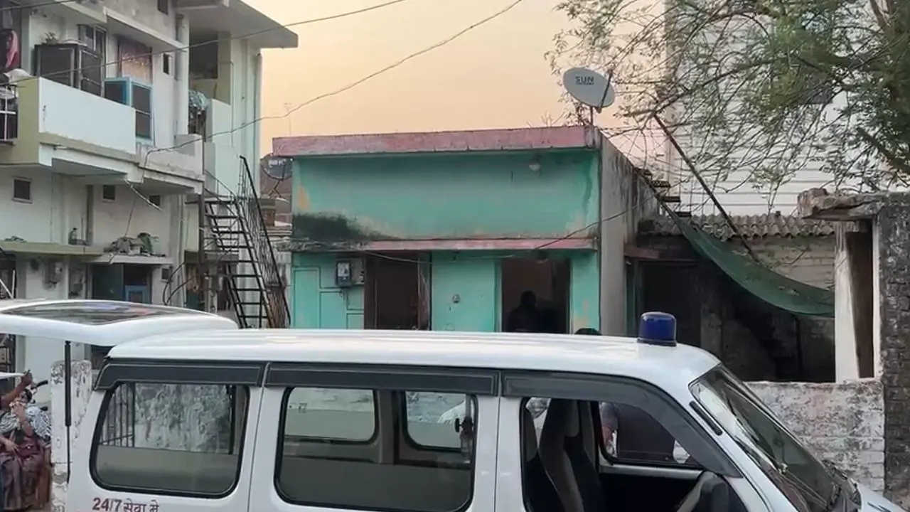 Elderly Person's Body Found in Vacant House