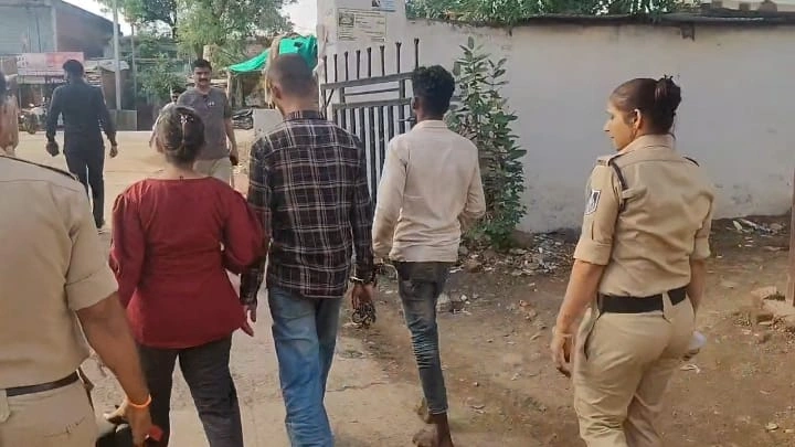 Mauganj Honey trap Case