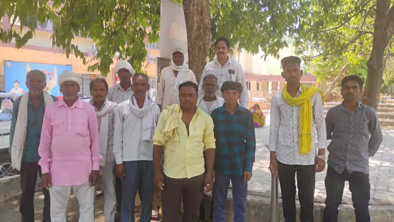 narsighpur village nhai road villager protest for compensation