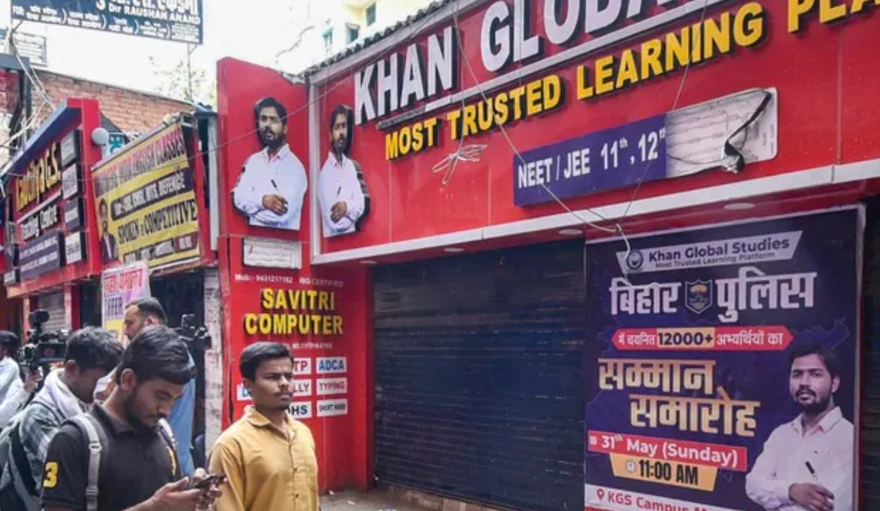 khan sir coaching centre Fir Department